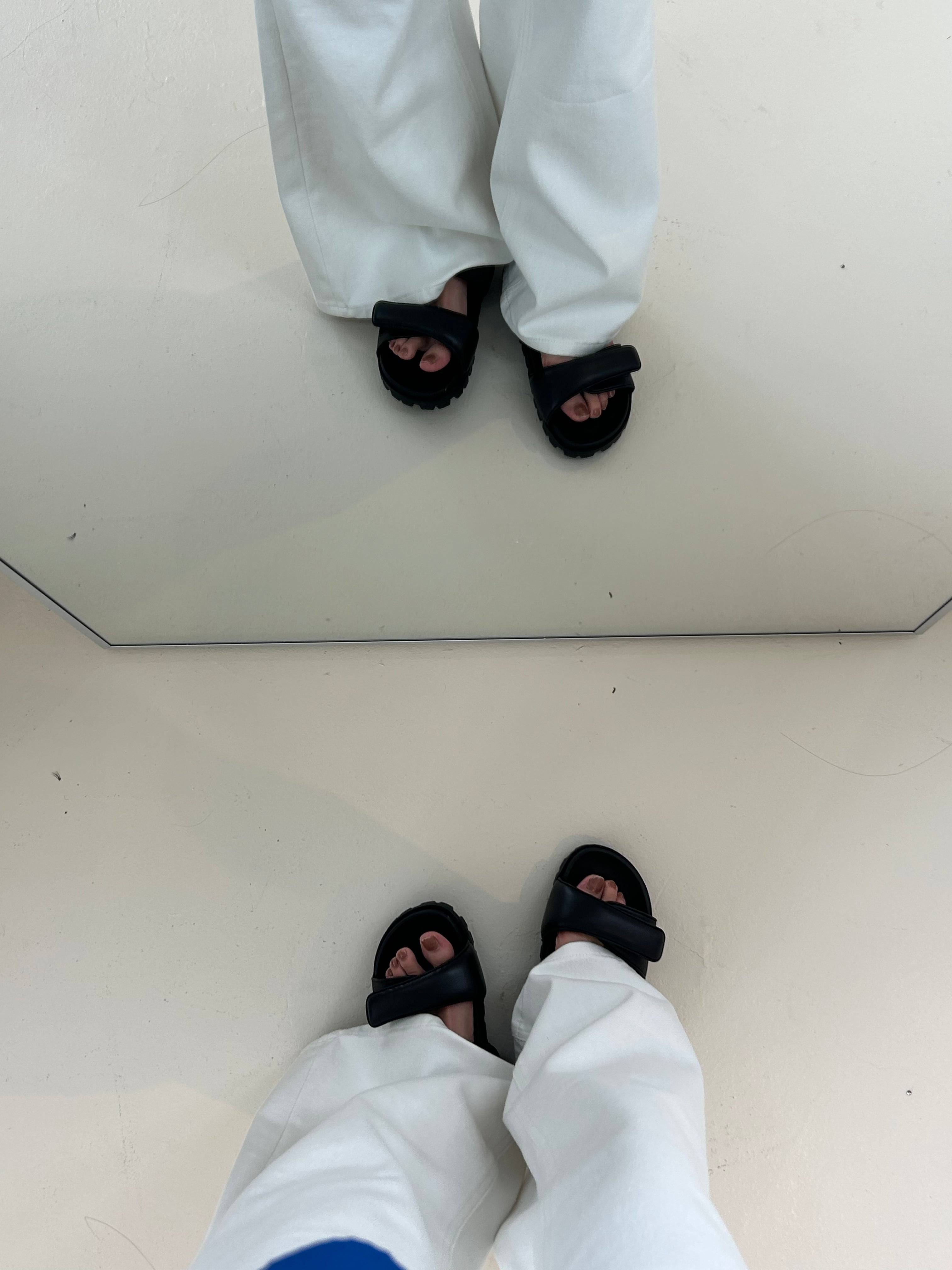 胖胖雙帶拖鞋<br>Touch Strap Flat Sandal