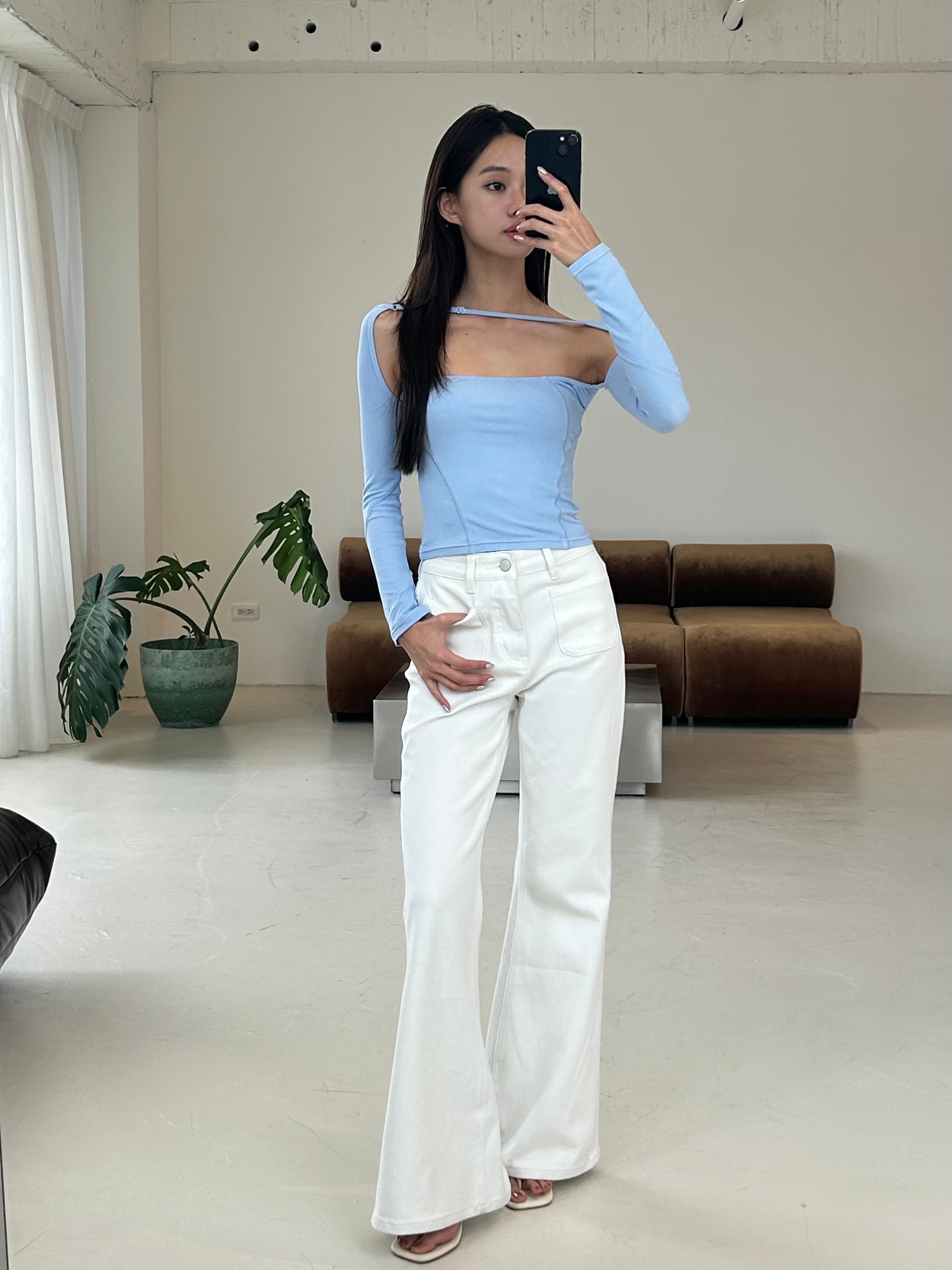 長袖落肩羅紋上衣<br>Off The Shoulder Ribbed Top