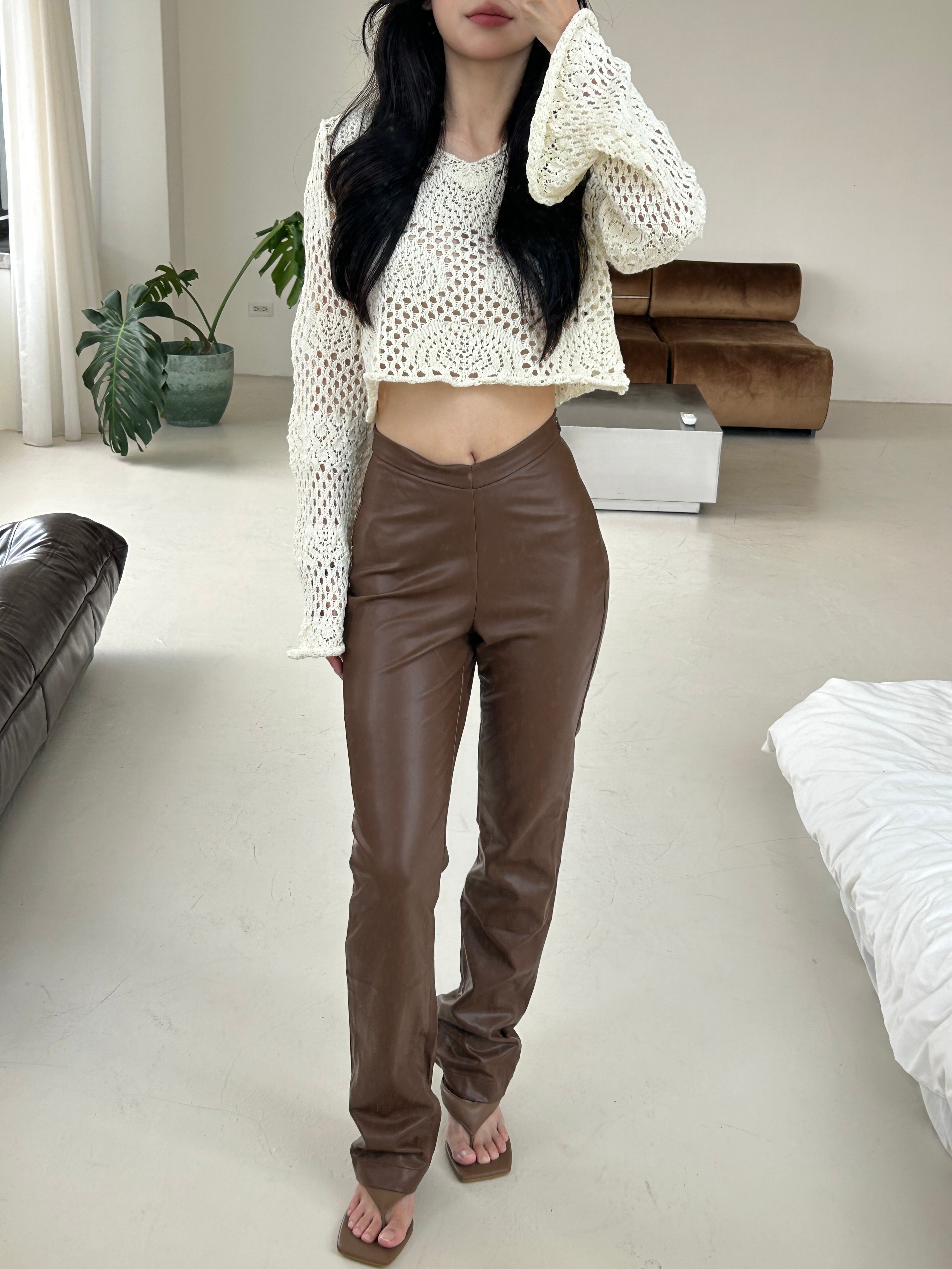 前開V合身皮褲<br>Faux Leather Pants