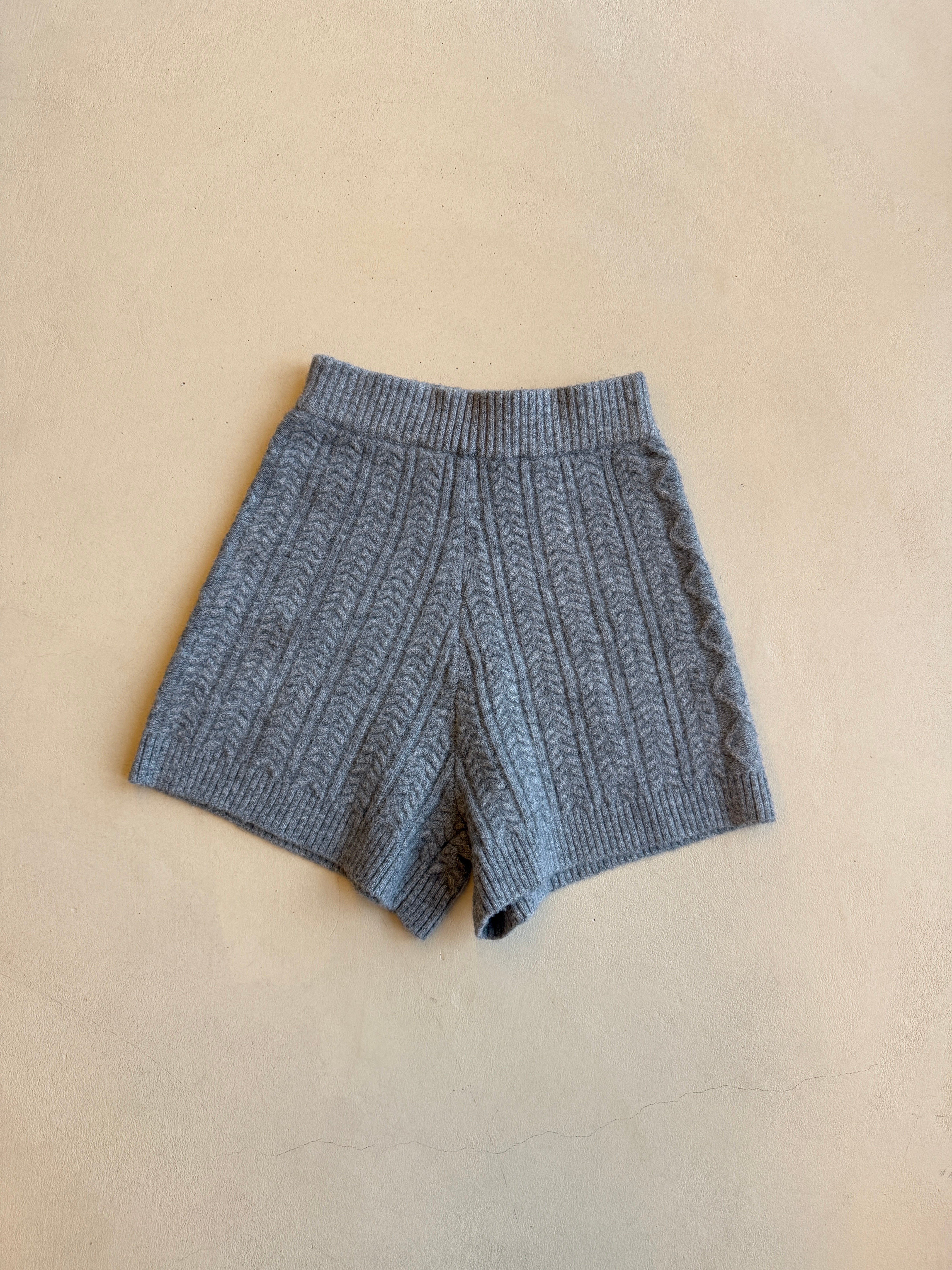 【拍照樣品】Cable Knit Short