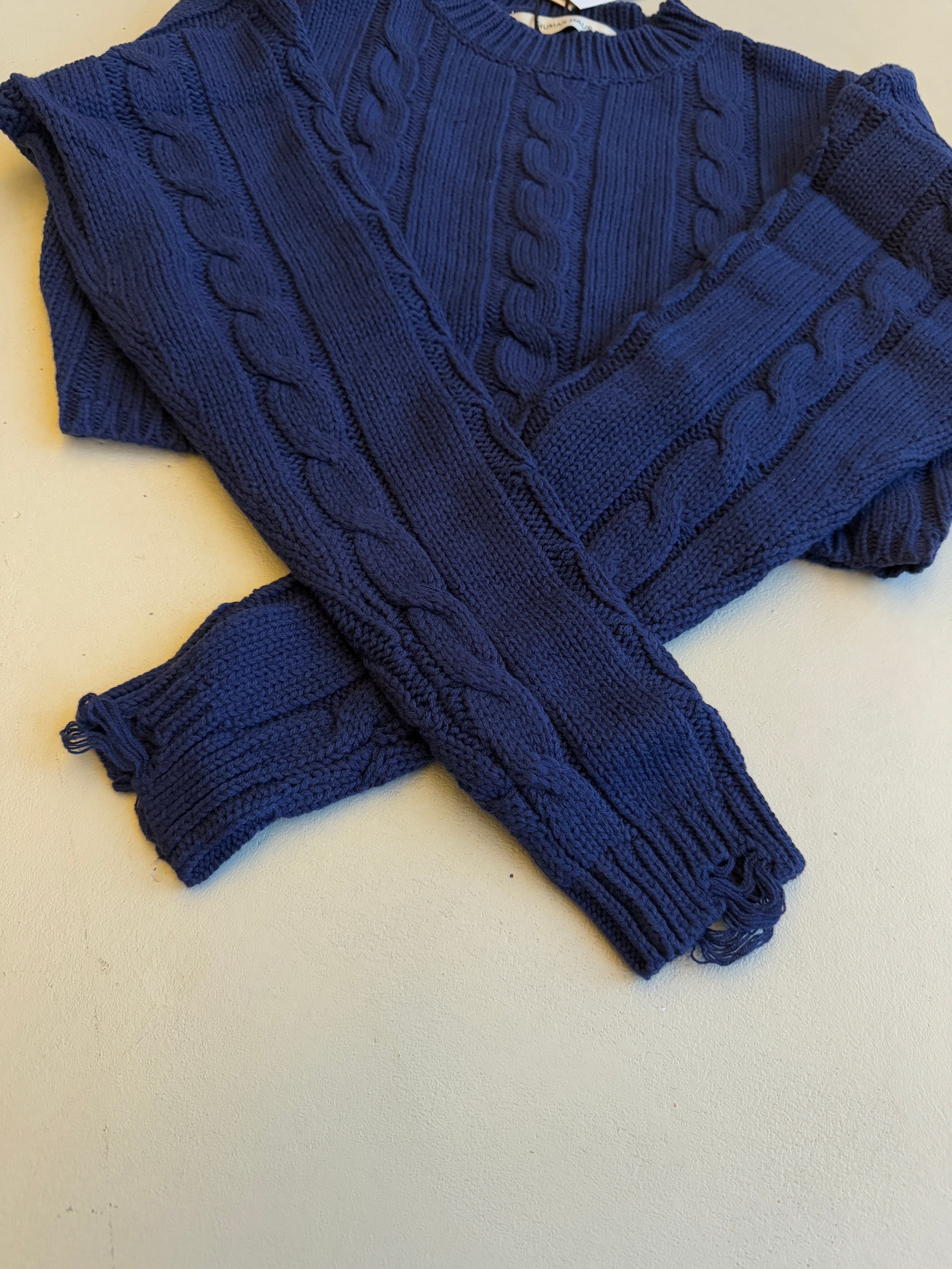【拍照樣品】Cable Knit Cropped Sweater