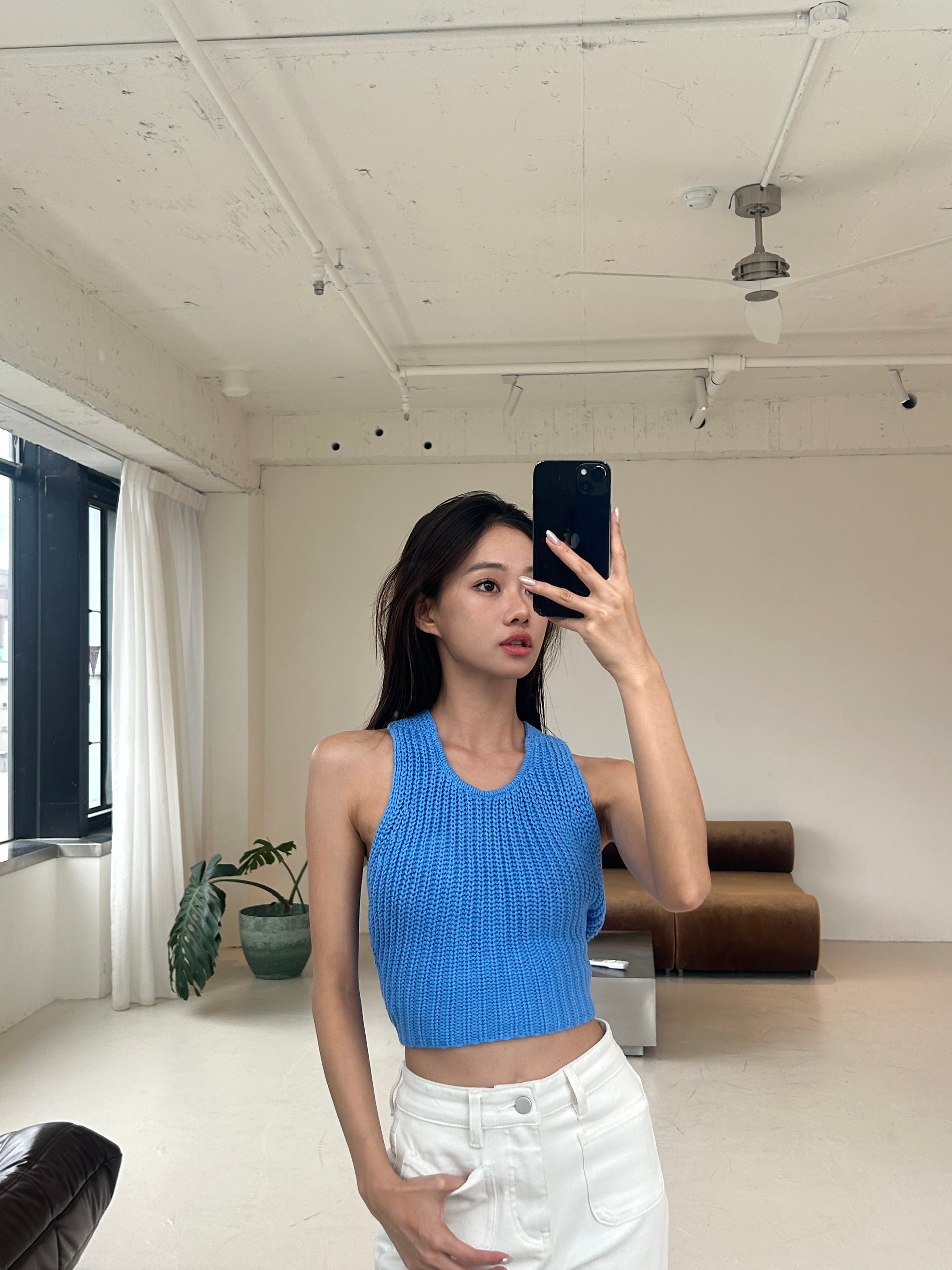 後綁帶針織上衣<br>Tie Back Knit Top