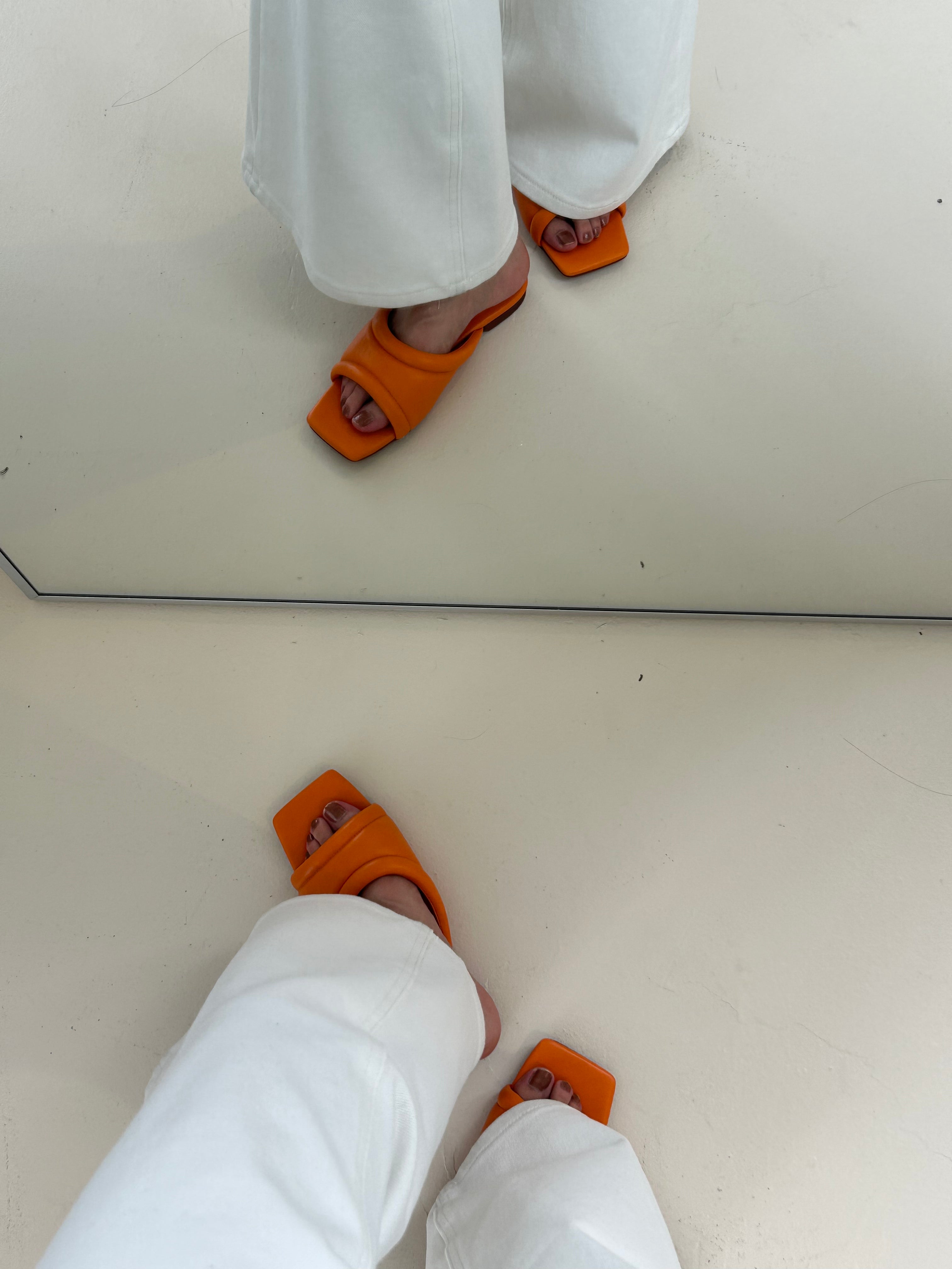 胖胖一字拖鞋<br>Padded Flat Sandal