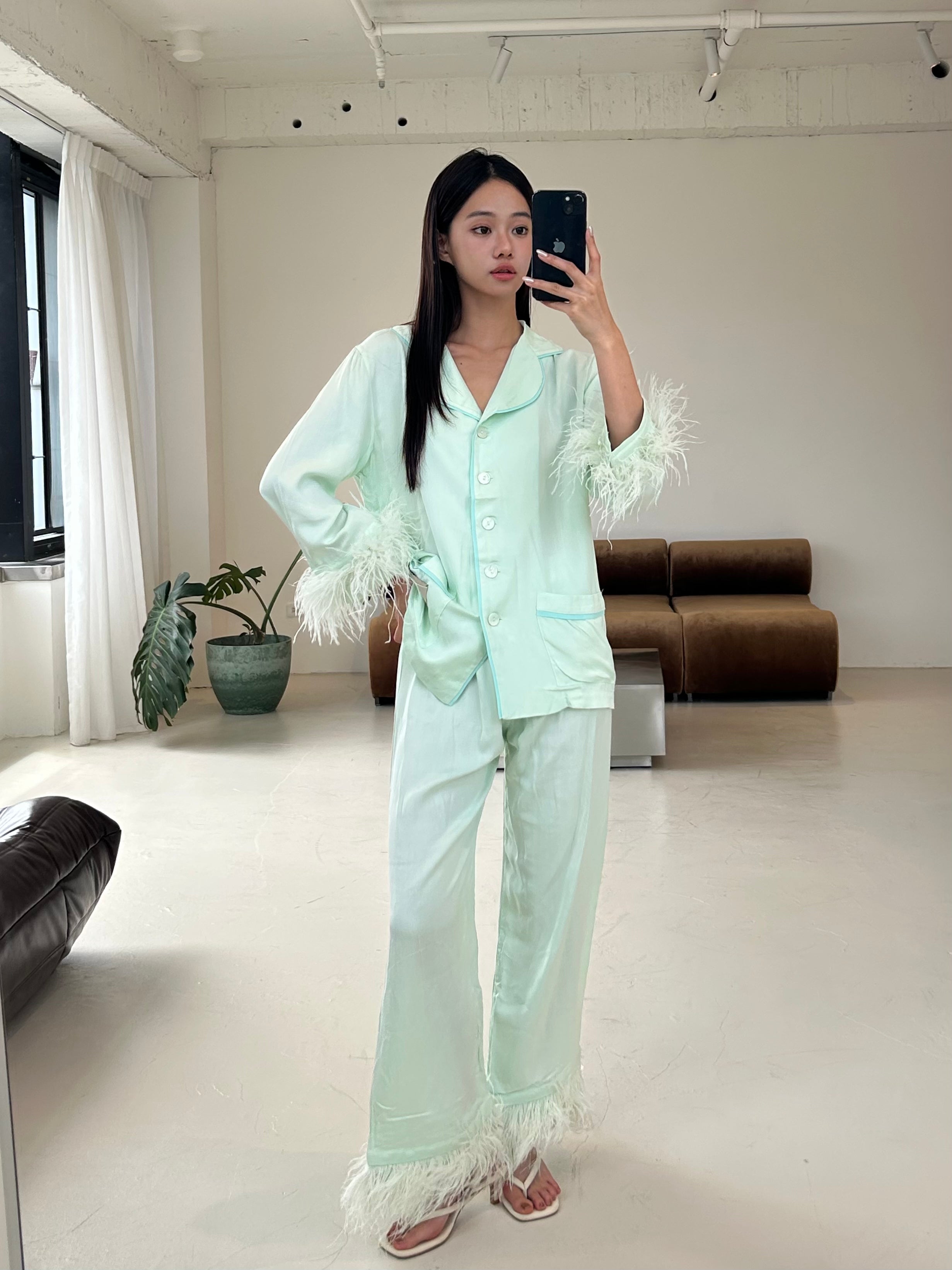 鴕鳥毛居家服<br>Feather-Trimmed Pajama Set