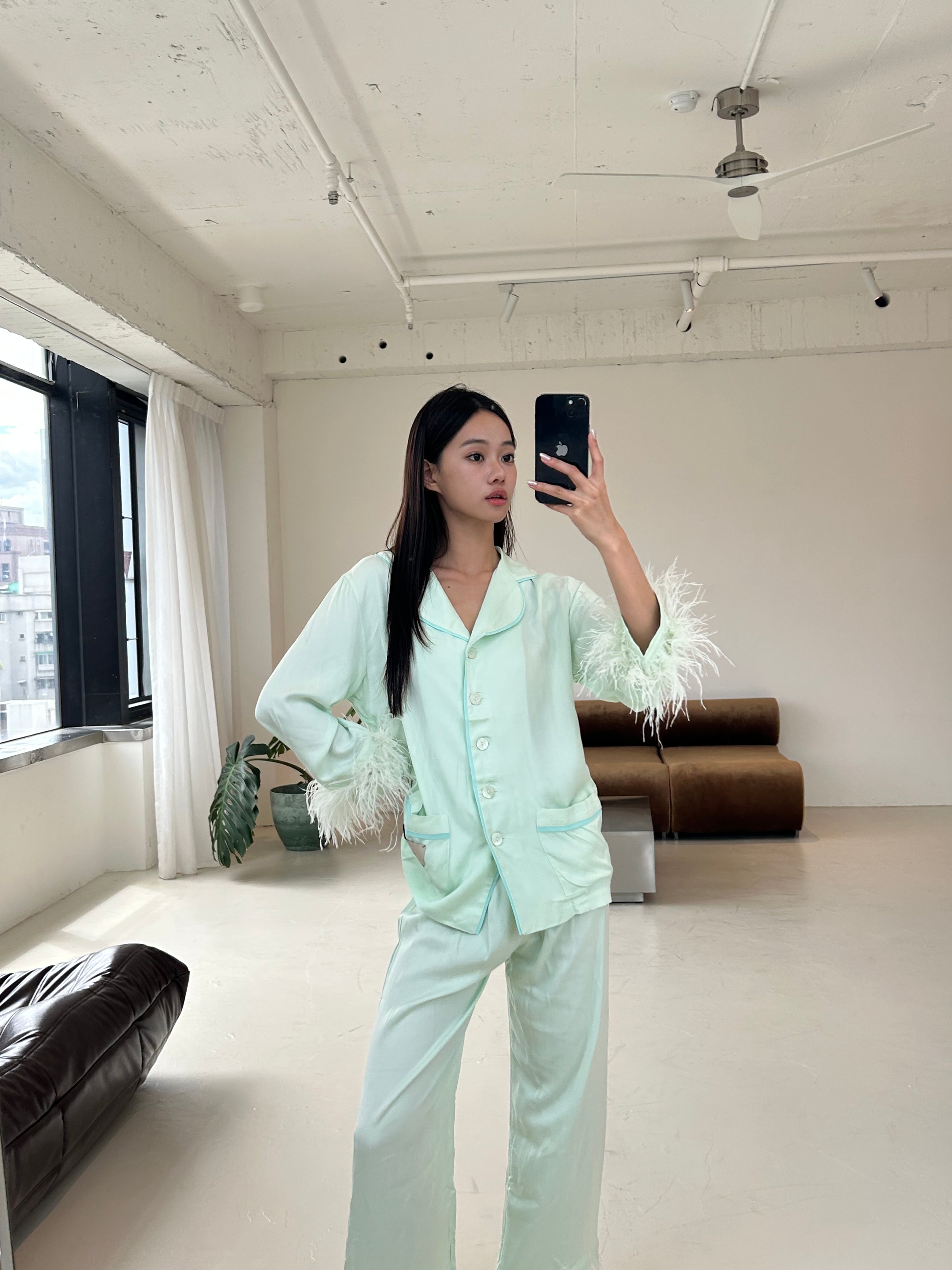 鴕鳥毛居家服<br>Feather-Trimmed Pajama Set