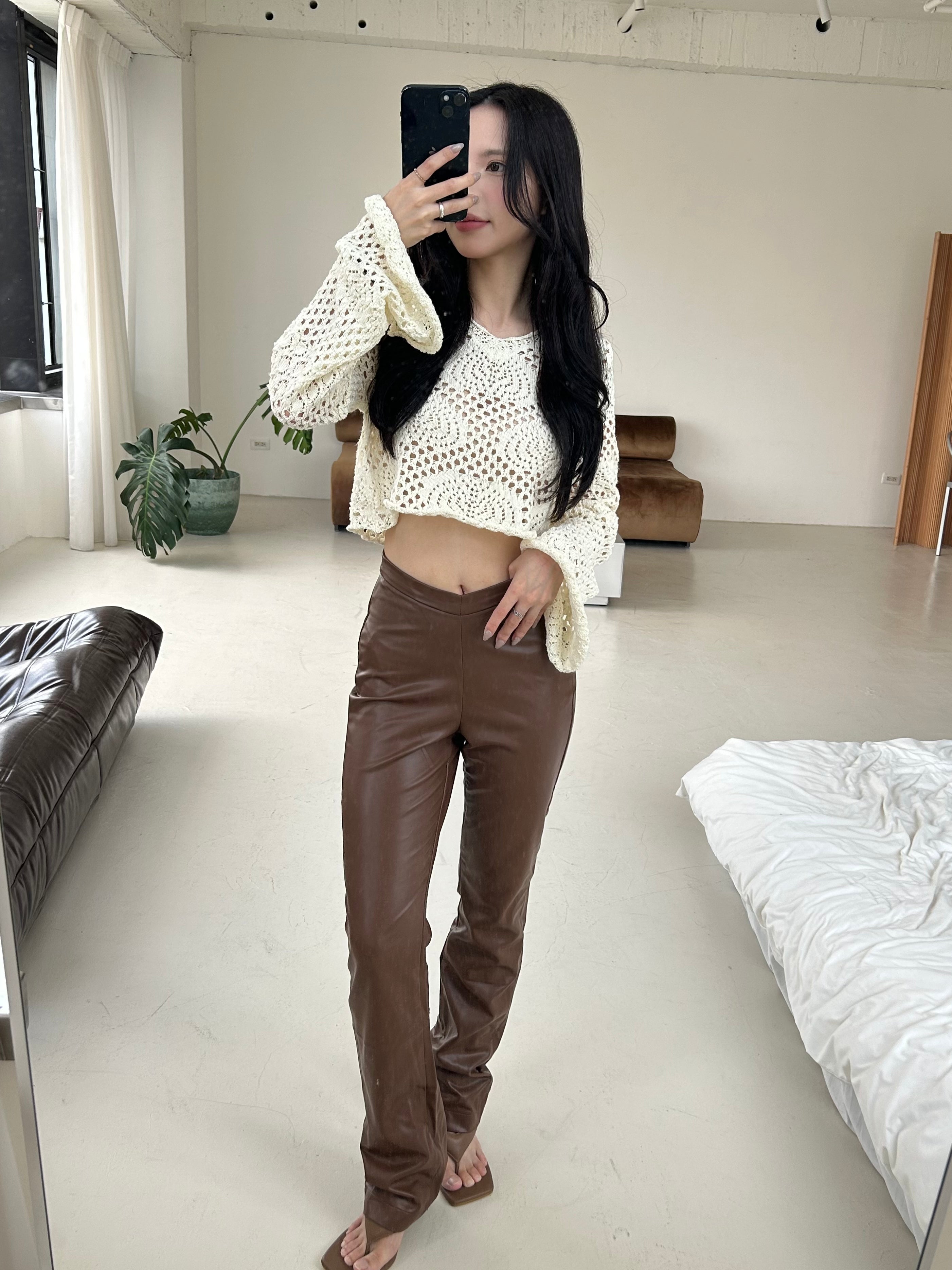 前開V合身皮褲<br>Faux Leather Pants