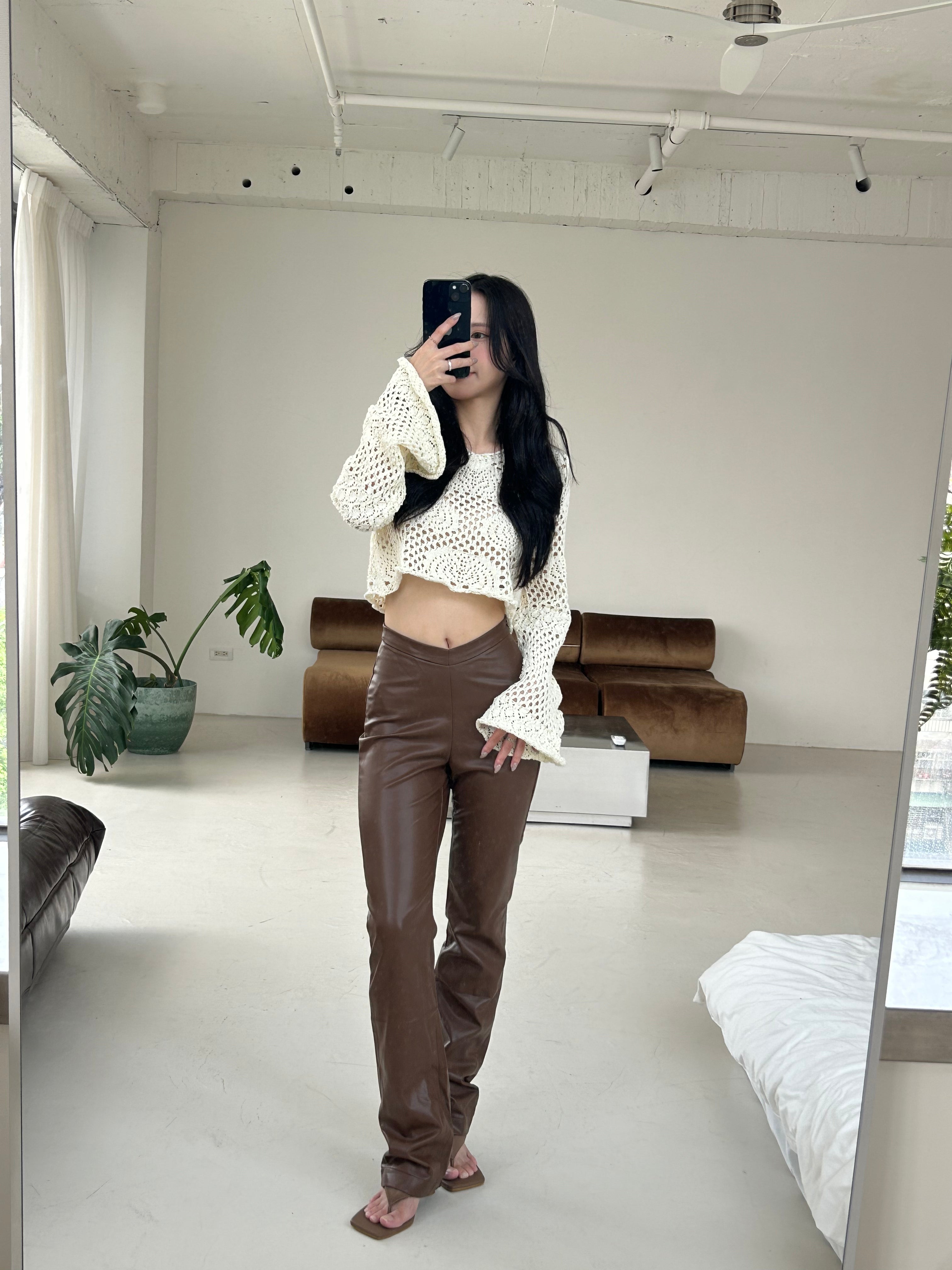 前開V合身皮褲<br>Faux Leather Pants