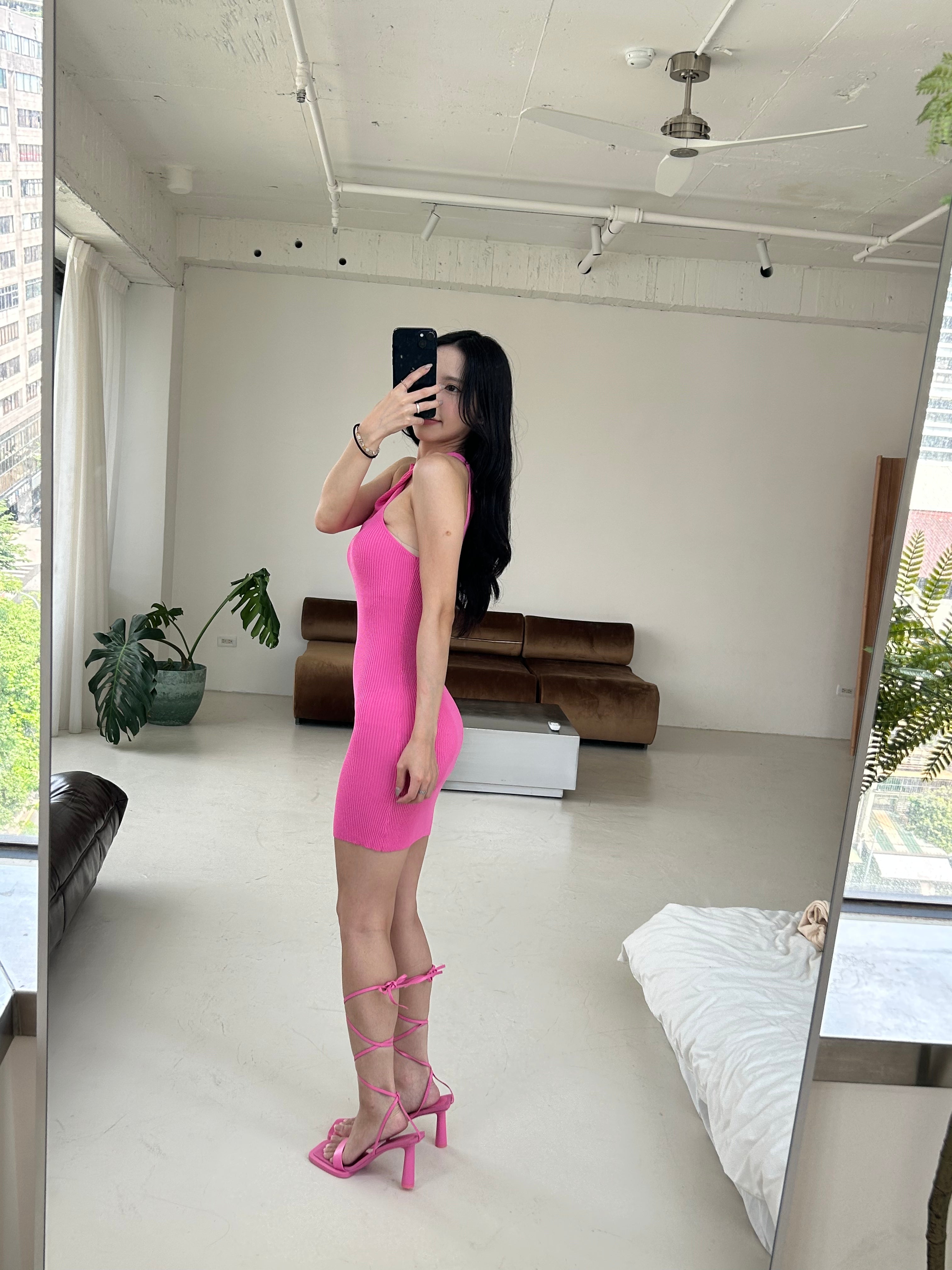 交叉領口針織洋裝<br>Cross Neck Knit Dress