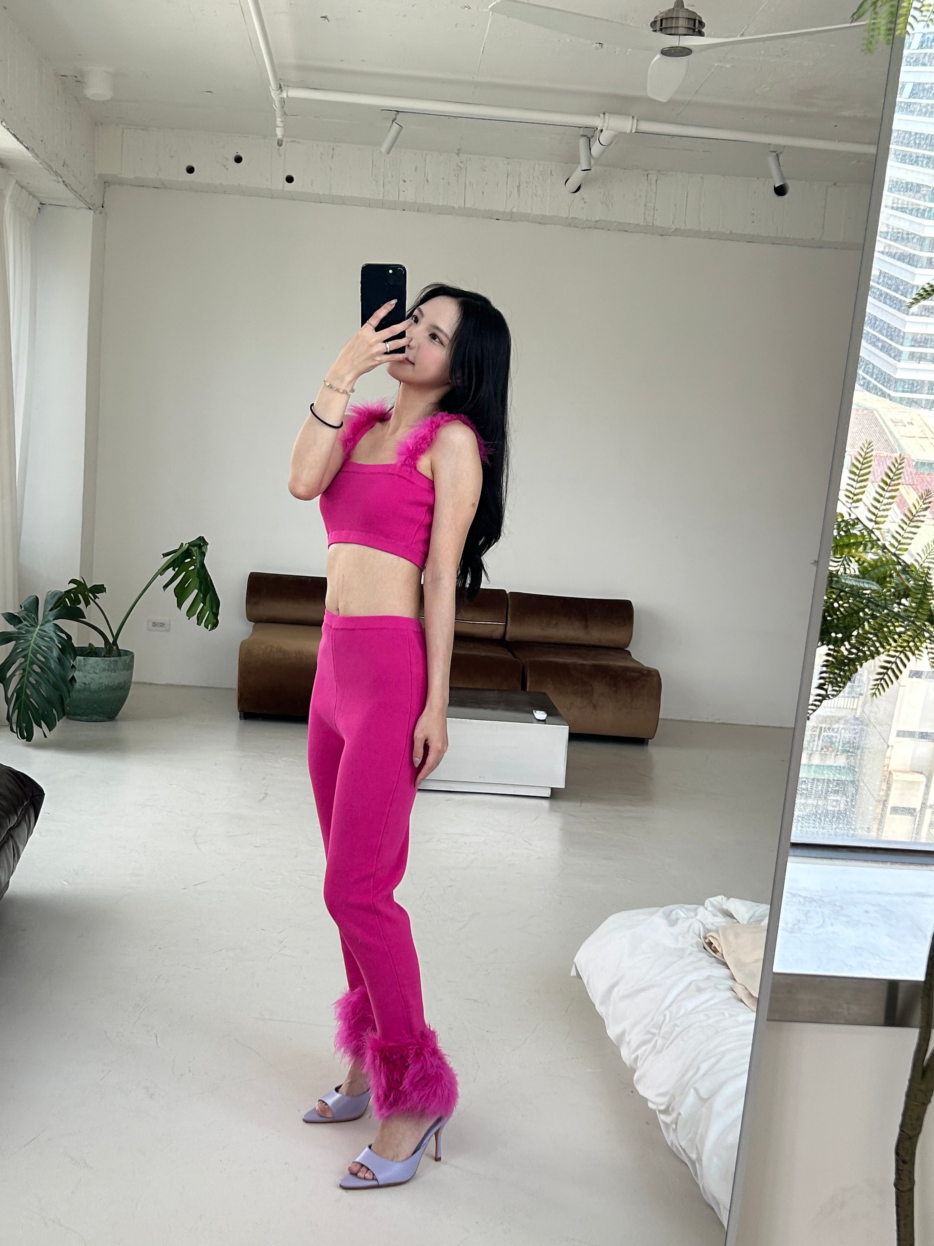 毛毛針織長褲<br>Feather Trim Knit Pants