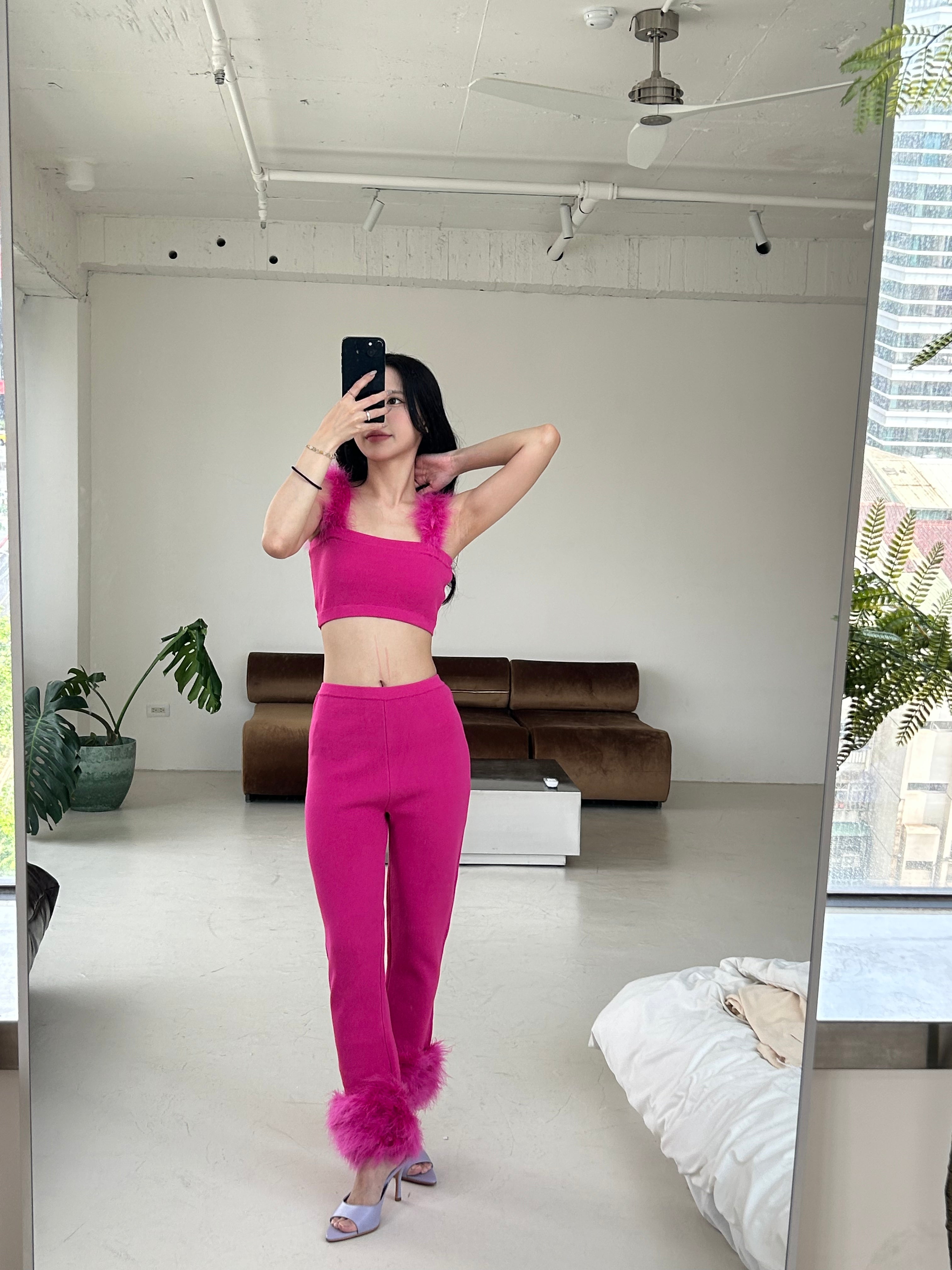 毛毛針織長褲<br>Feather Trim Knit Pants