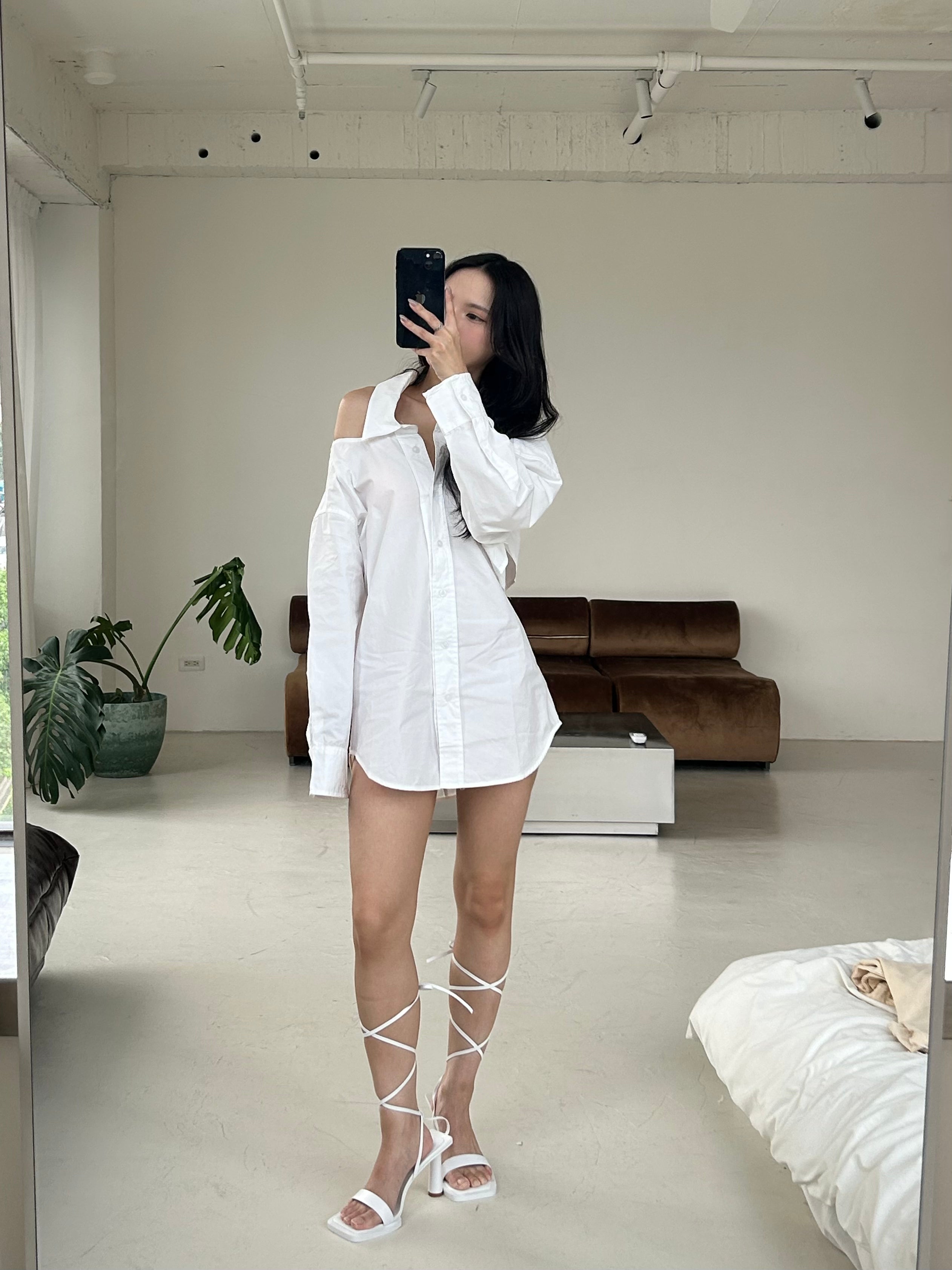 剪接設計感襯衫<br>Cut-Out Long Shirt