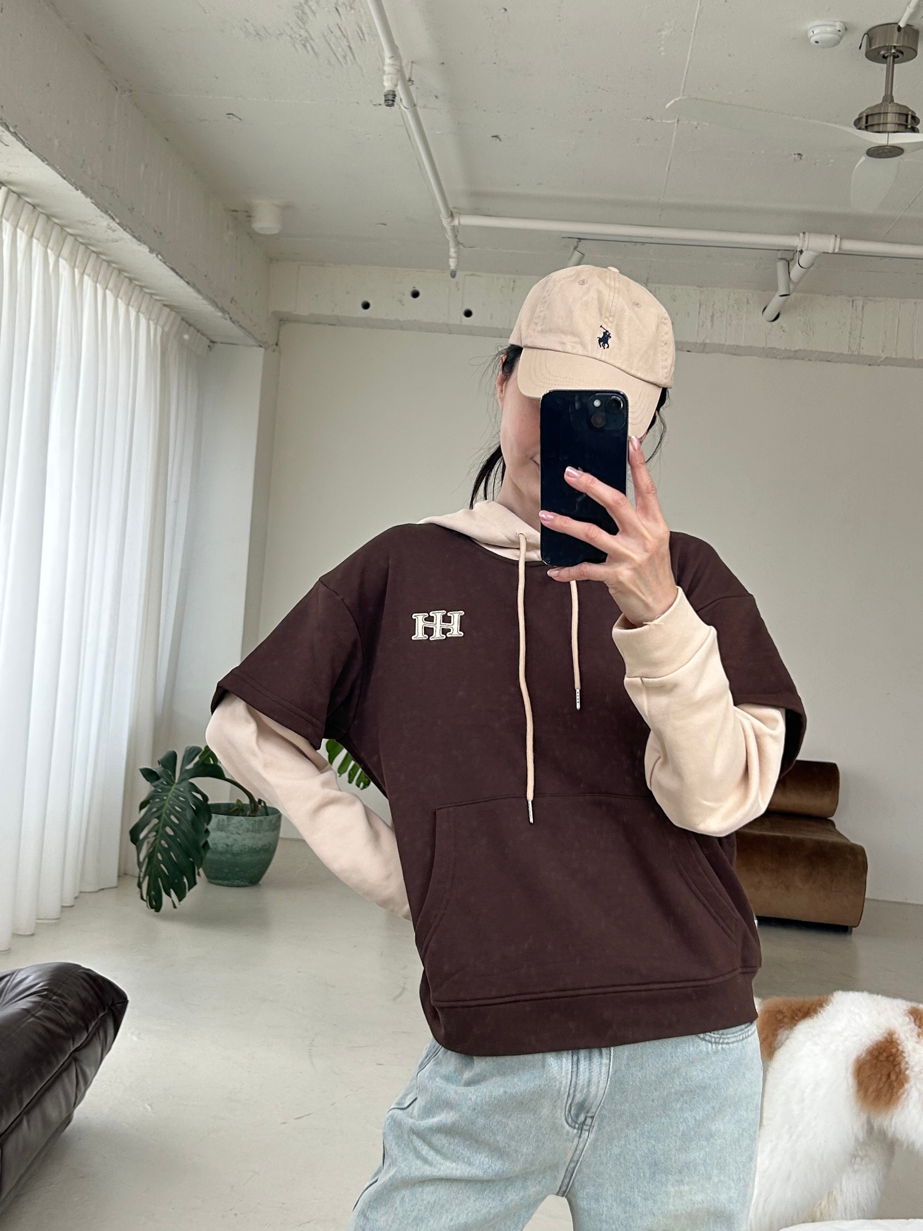 HH皮革標連帽TEE<br>Leather H Hoodie