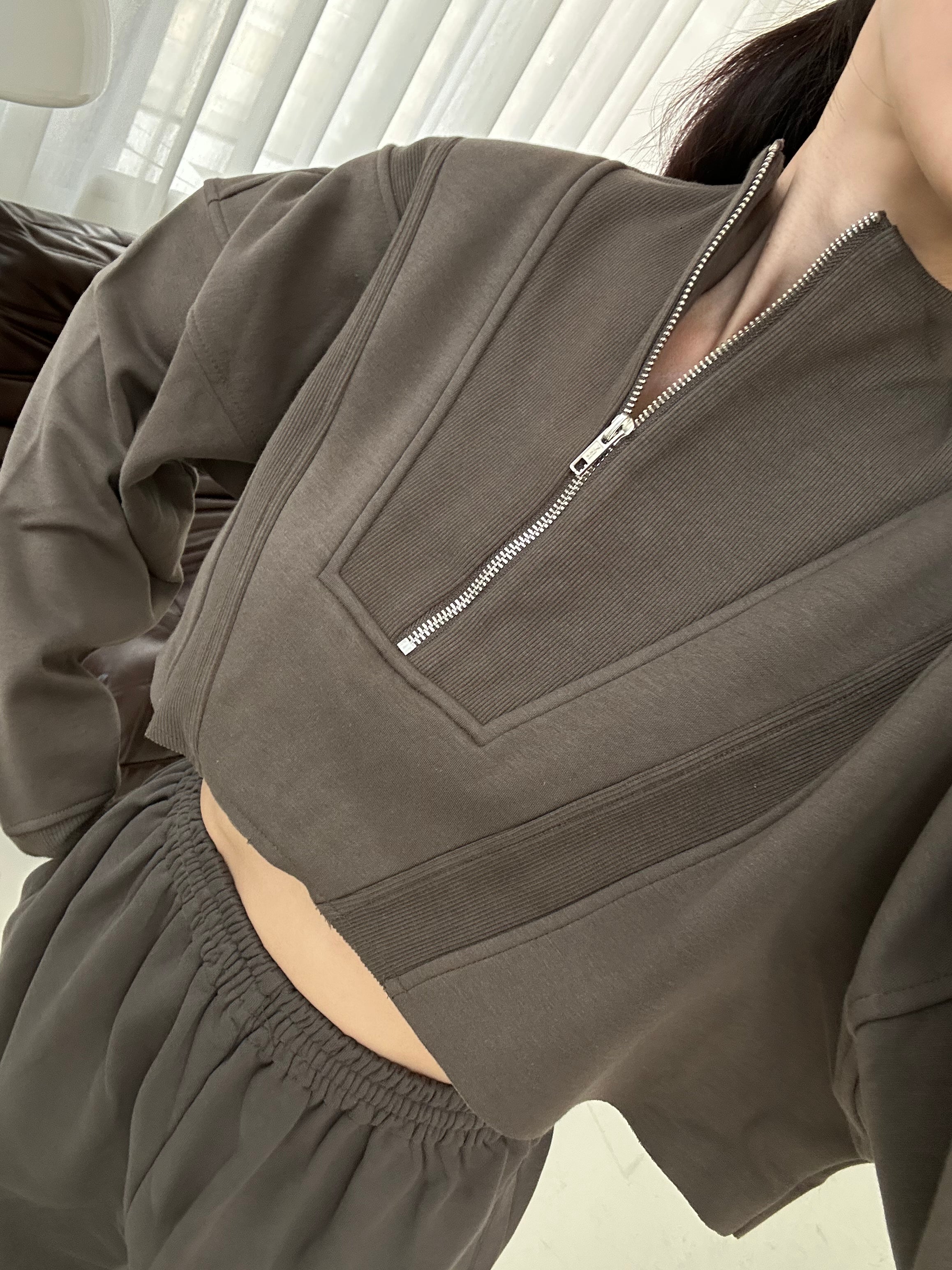 HH短版運動TEE<br>HH Sport Cropped Sweatshirt