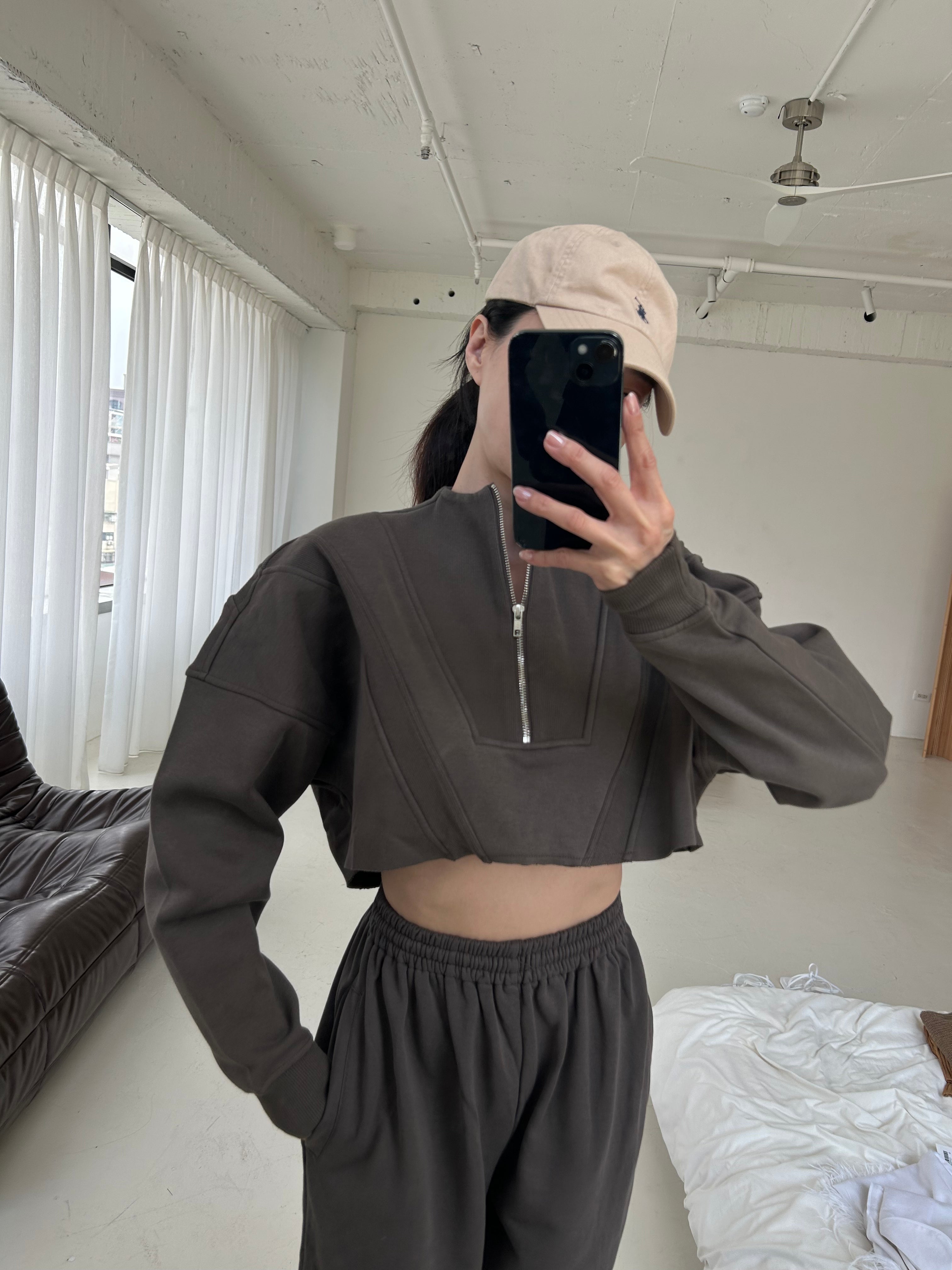 HH短版運動TEE<br>HH Sport Cropped Sweatshirt