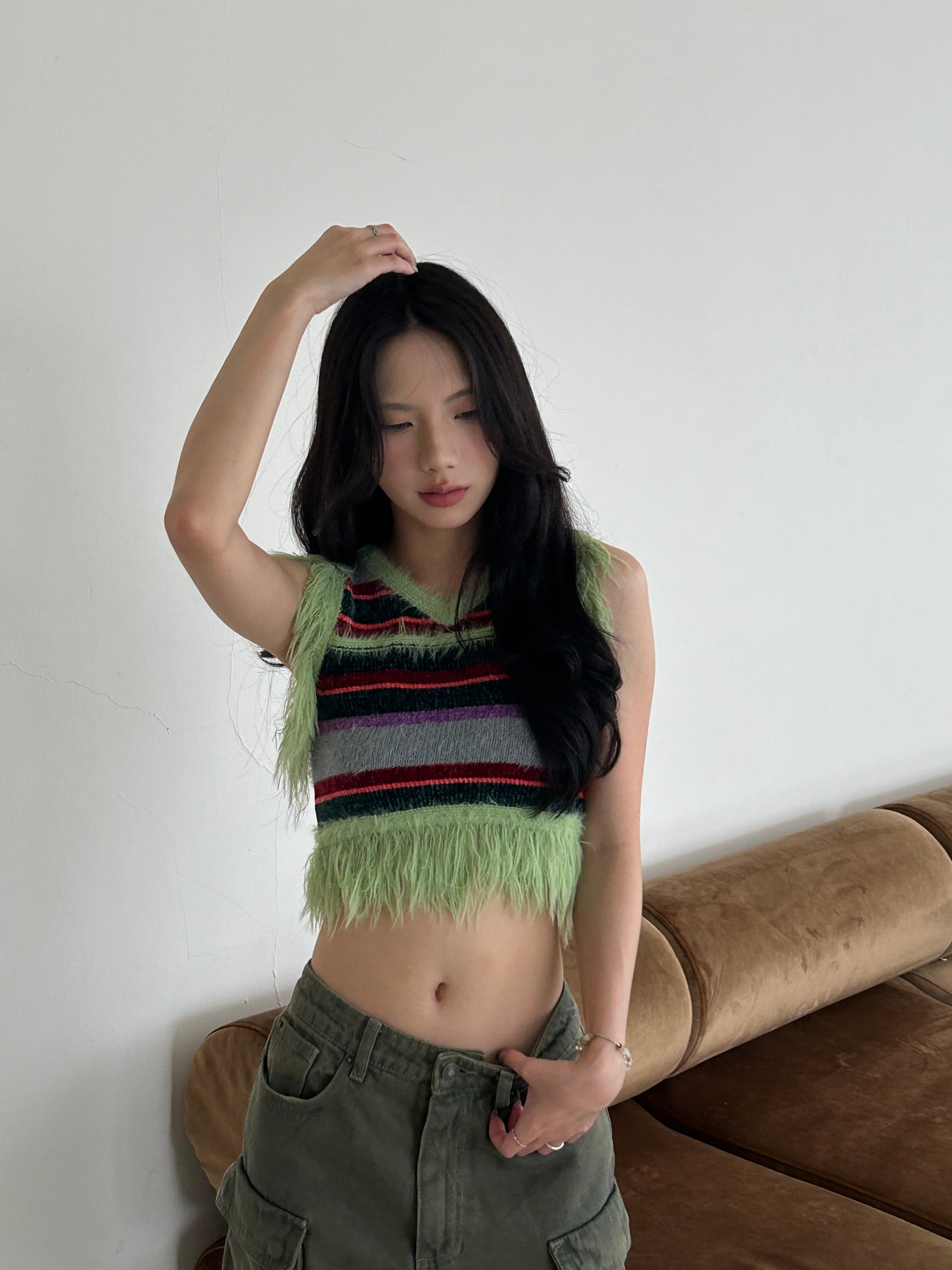 毛毛條紋V領背心<br>Faux Fur Tank Top