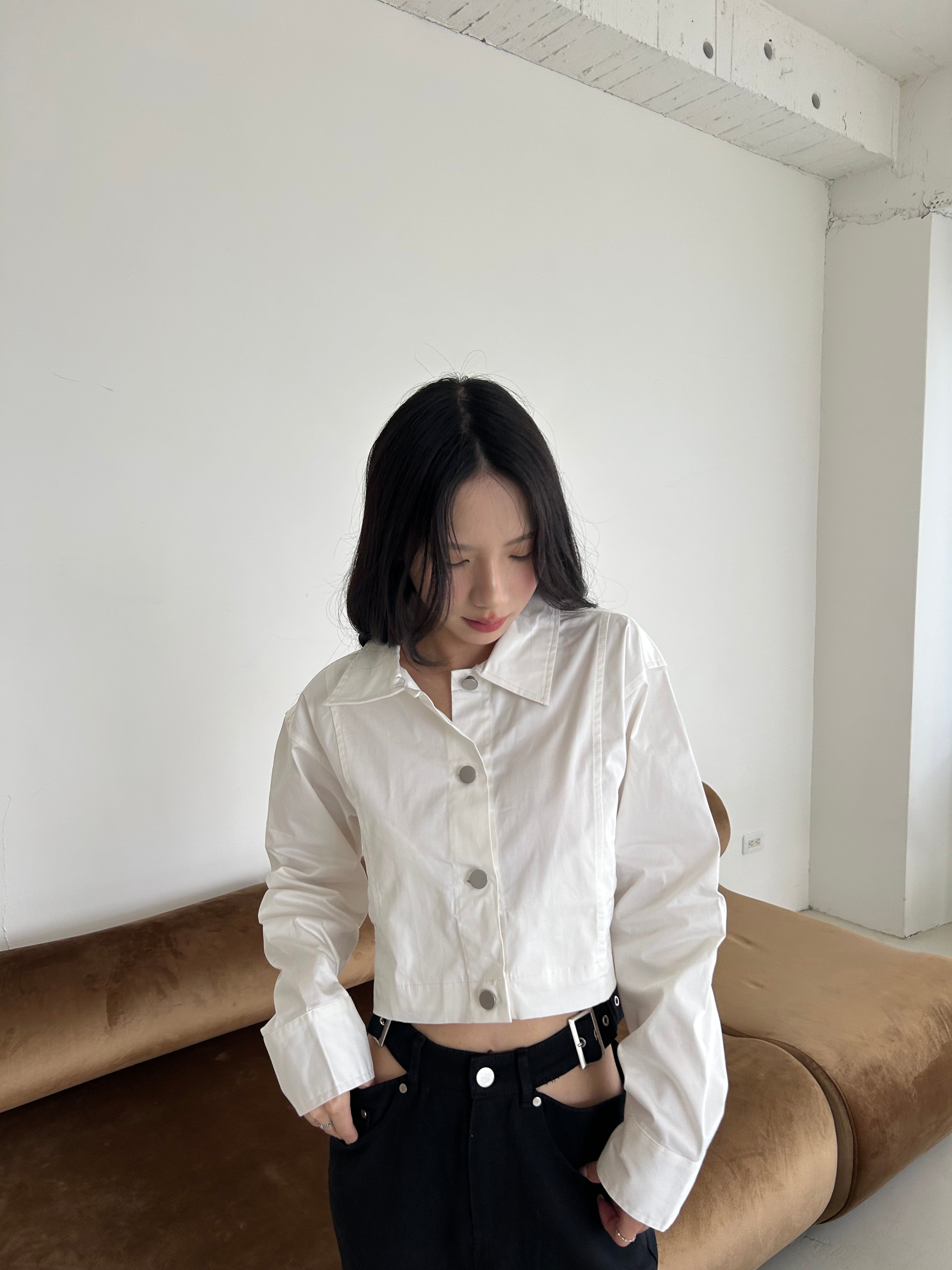 長袖短版襯衫外套<br>Cropped Shirt Jacket