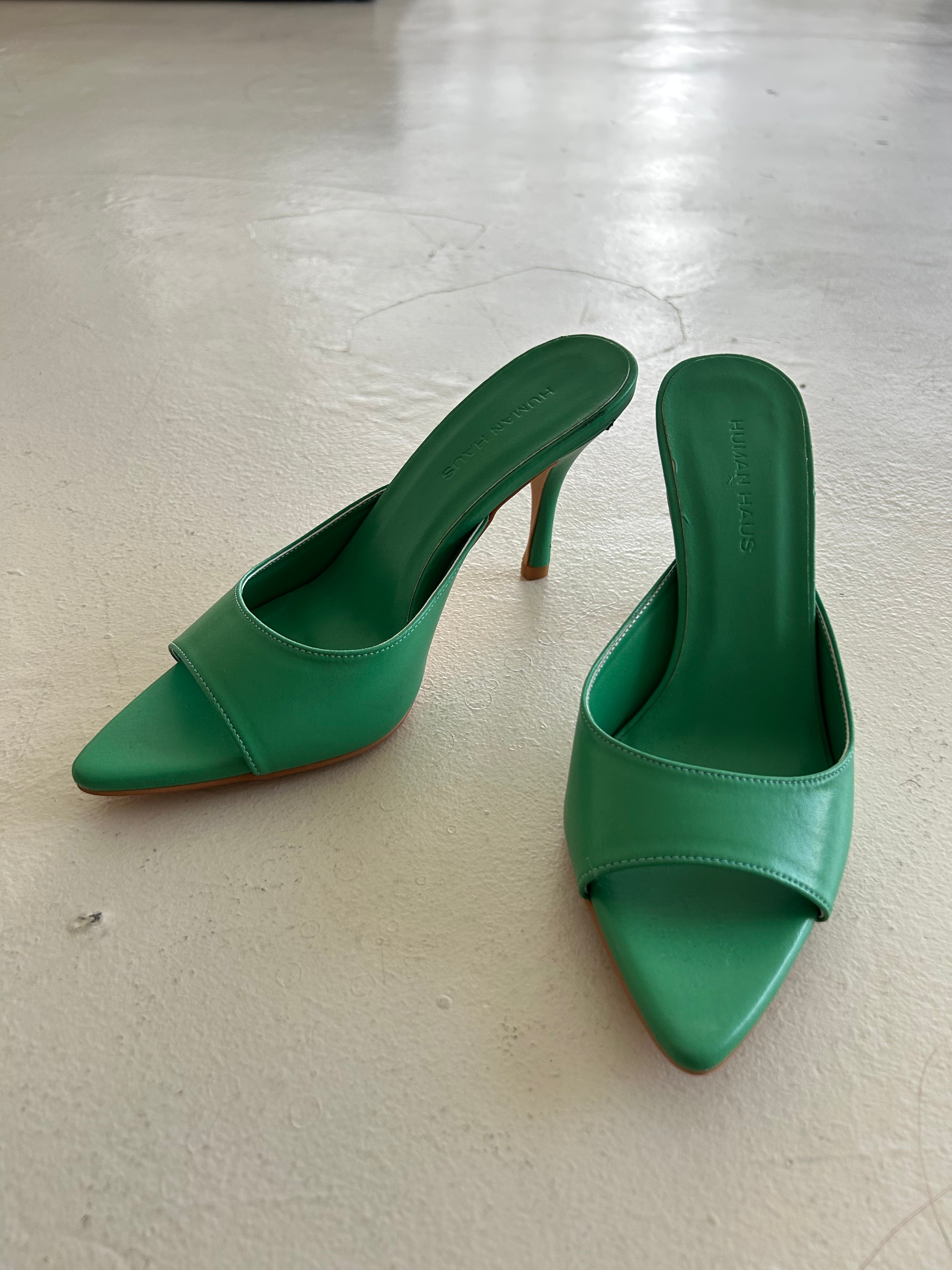 露趾高跟涼鞋<br>Open-Toe Mule Sandal