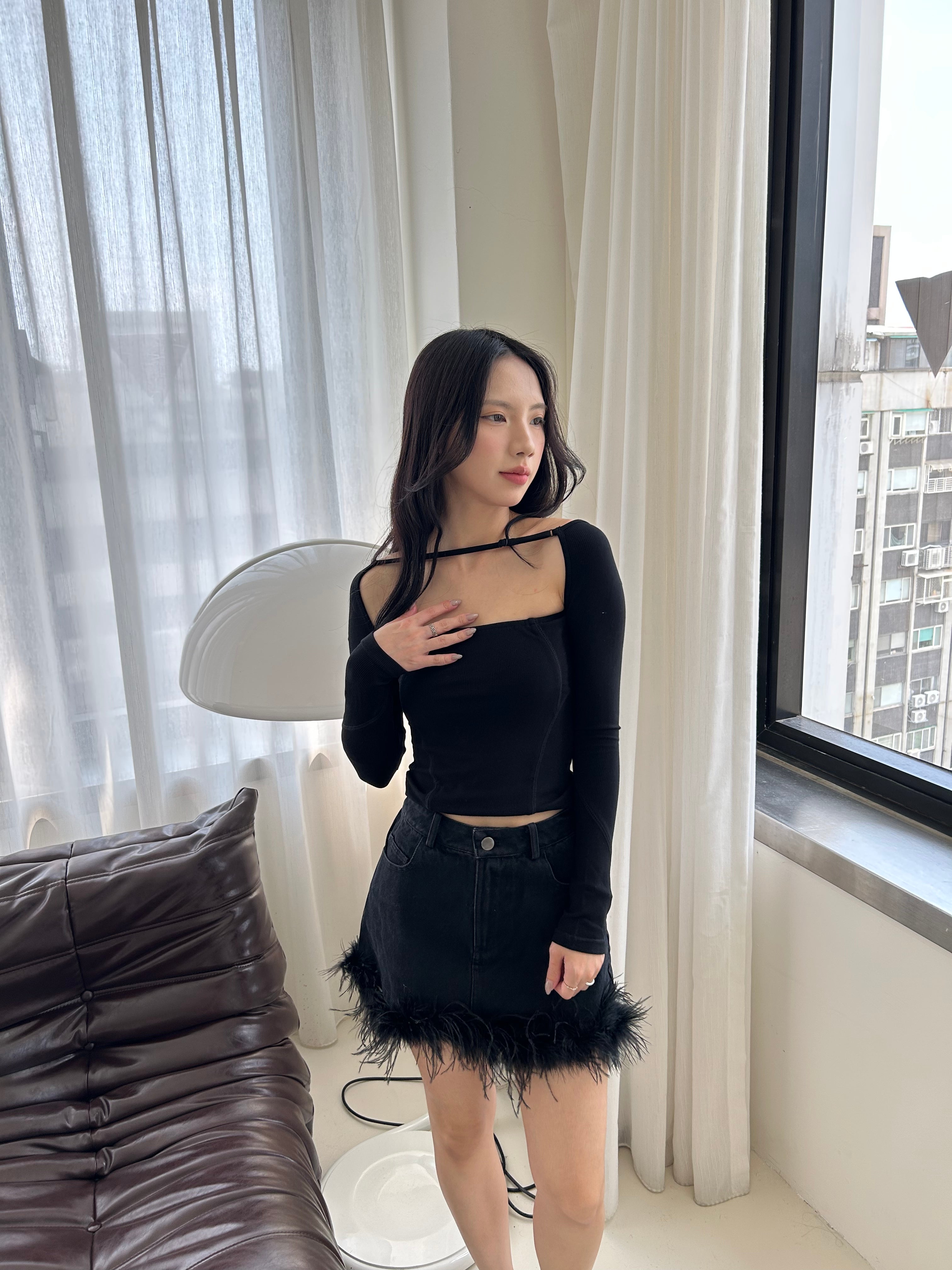 長袖落肩羅紋上衣<br>Off The Shoulder Ribbed Top