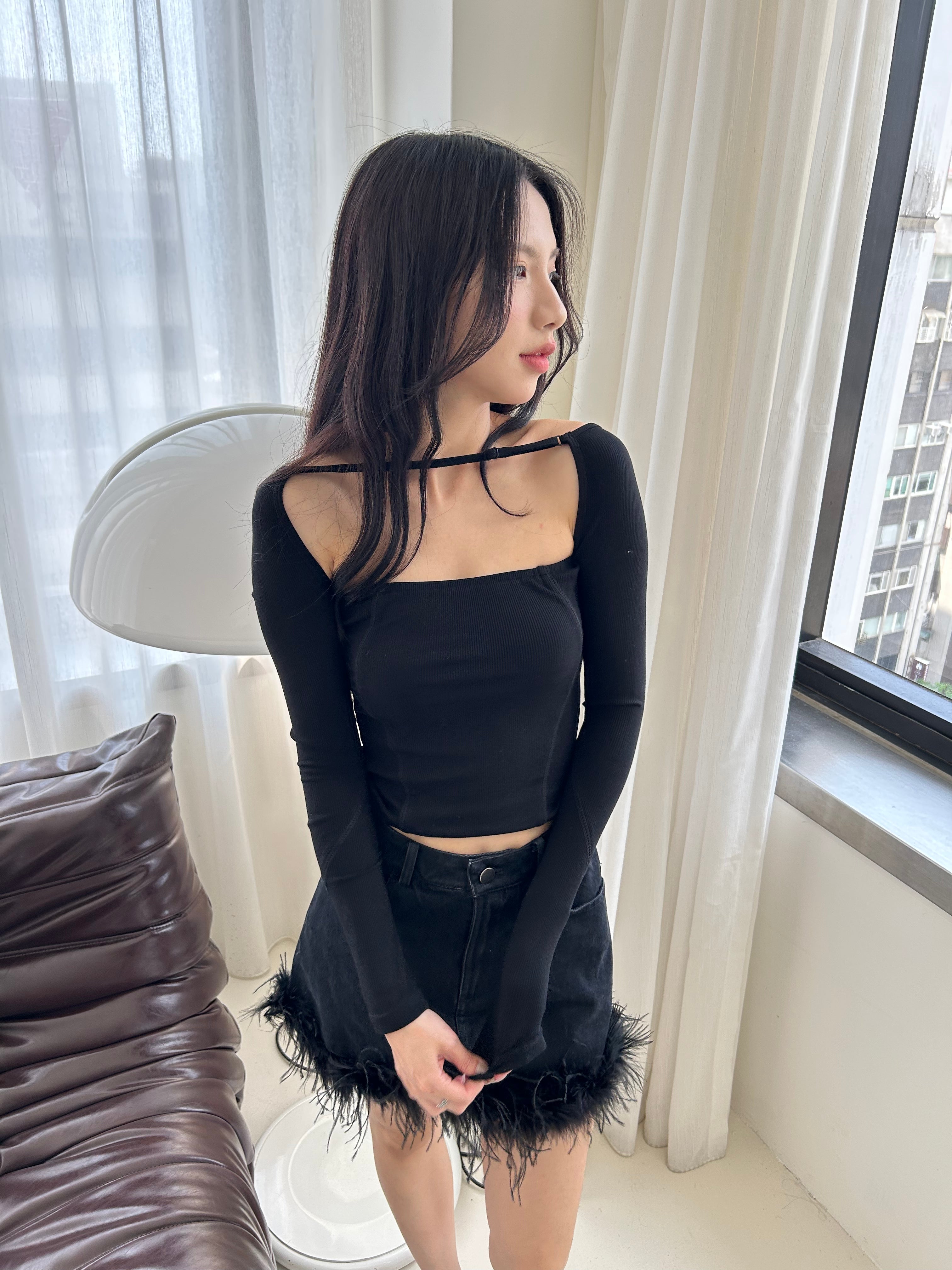 長袖落肩羅紋上衣<br>Off The Shoulder Ribbed Top